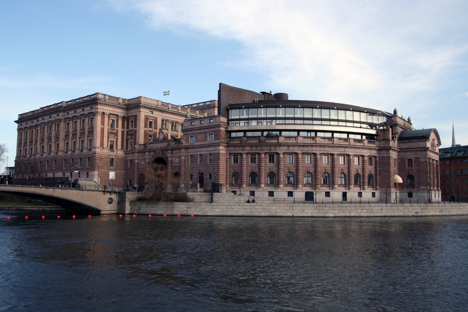 Riksdagsseminarium 2025: Bör Sverige tillåta dödshjälp?